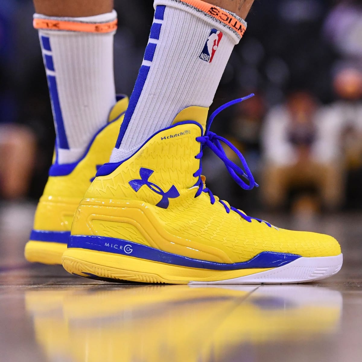 พามาดูเบื้องหลัง Under Armour ชิงตัวสตาร์ดังอย่าง Stephen Curry จาก ...