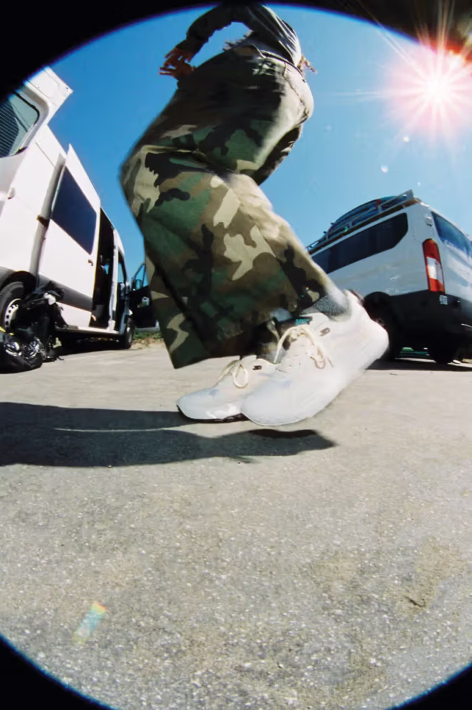 https---hypebeast.com-image-2025-01-08-vans-mte-crosspath-new-colorways-january-2025-lookbook-release-info-11.jpg
