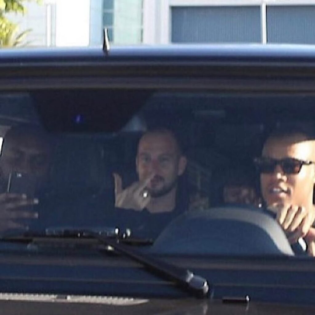 SnapInsta.to_558513169_17943694785052432_8645623861500937114_n